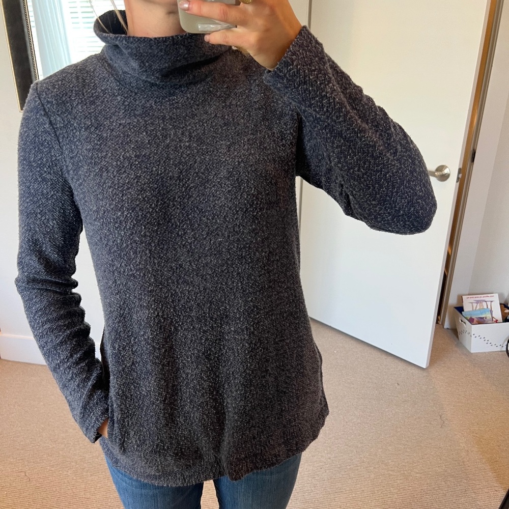 JCREW Factory Turtleneck Solid Gray Long Sleeve Sweater Regular Size XS